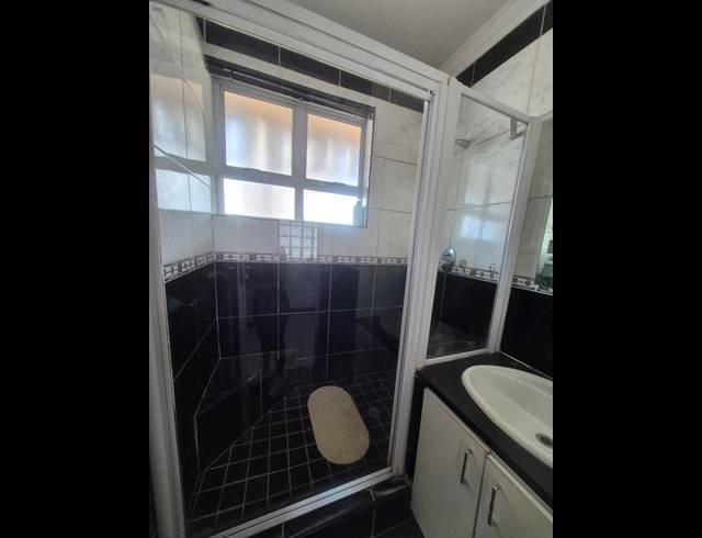 2 BEDROOM PROPERTY TO RENT IN NORTH BEACH